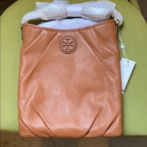 17:01 - Tory Burch Kolbe Swingpack Crossbody